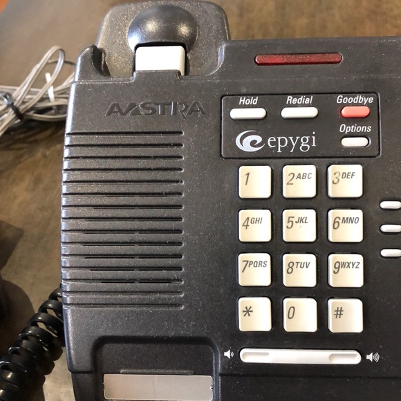 Aastra landline phone. Wall or desk speaker phone. Model 390 - Picture 6 of 11